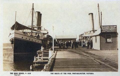 The boats at the pier, Portarlington, c1920