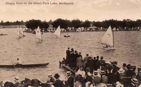 Dinghy Race on the Albert Part Lake