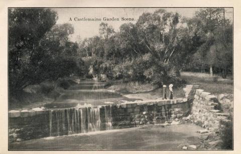 A Castlemaine garden scene, 1915