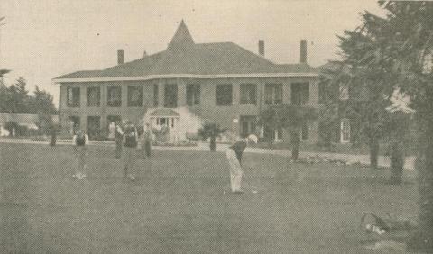 Patterson River Country Club Golf House, Carrum, 1947-48