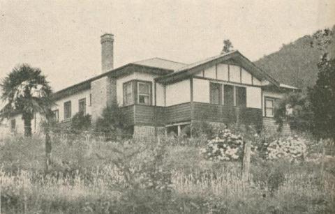 Ben Cairn Guest House, Launching Place, 1947-48