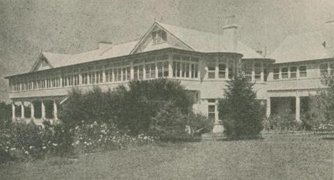 Golf House Country Hostel, Mount Macedon, 1947-48