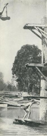 Central swimming area, Echuca, 1950