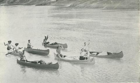 Canoeing on the Murray River, Echuca, 1950