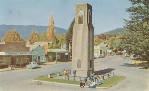 Ireland Street and Clocktower, Bright, c1960