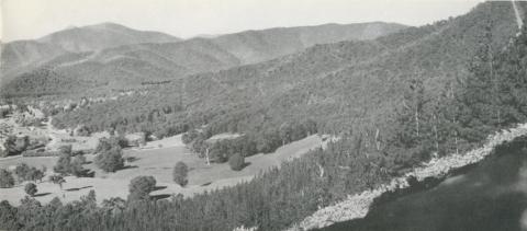 Panorama of Bright, c1960