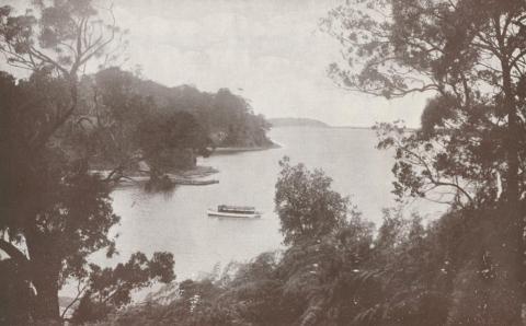 Harper's Bay, looking east towards Nyerimilang, Kalimna and Jemmy's Point, 1934