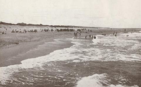 Ninety-Mile Beach, Lakes Entrance, 1934