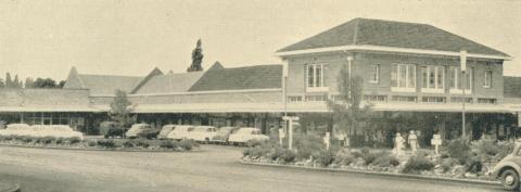 Yallourn Shopping Centre, 1961