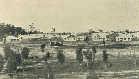 Looking towards Green Street from Broadway, in the 1920s, Yallourn