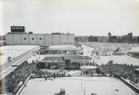 Chadstone Shopping Centre, 1965