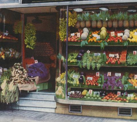 Window display in one of Melbourne's fruit stores, 1955