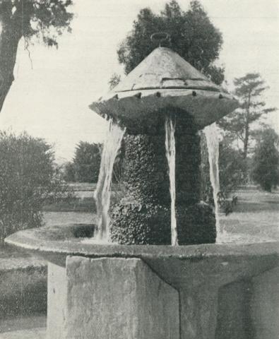 Mineral Water Fountain, Victoria Park, Sale, 1938