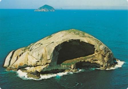 Cleft Rock, Wilson's Promontory