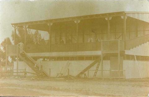 Racecourse grandstand construction, Murtoa, 1906