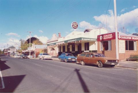 Trentham Hotel, 1998