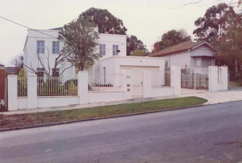 Gowar Avenue, Camberwell, 1998