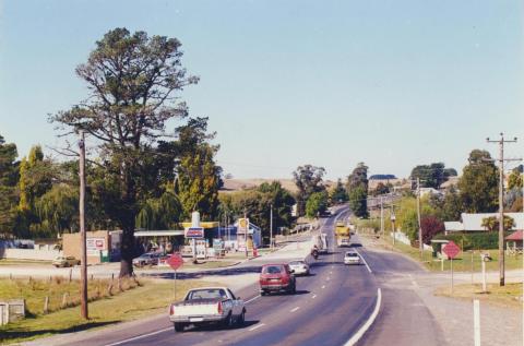 Taradale, 2000