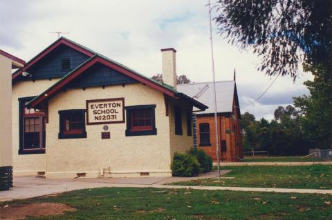 Everton School, 2000