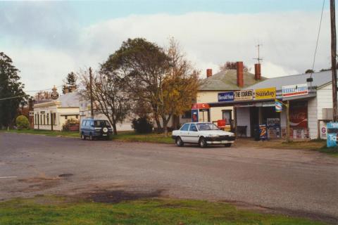 Waubra, 2000