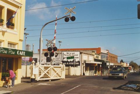 Yarraville rail gates, 2000