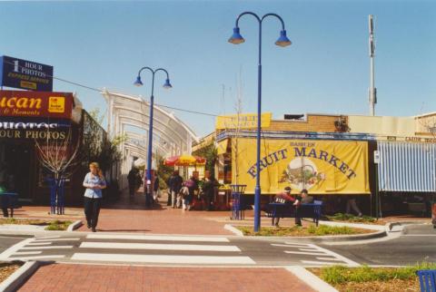 Lalor Shopping Centre, Peter Lalor Mall, 2000