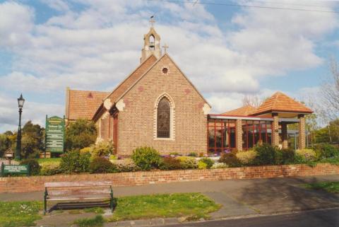 St Barnabas Anglican Church, Balwyn Road, Balwyn, 2000