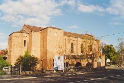 Ewing Memorial (Presbyterian) Uniting Church, Deepdene, 2000