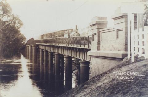 Murray Railway Bridge, Echuca