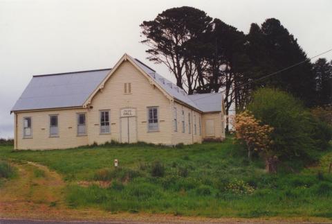 Dean Hall, 2000