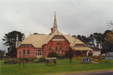 Clunes South School, 2000