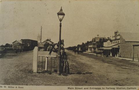 Carrum main street and Railway Station, 1907