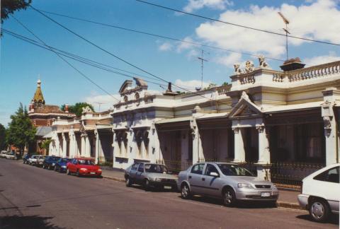 Nathan Terrace, Shields Street, Flemington, 2000