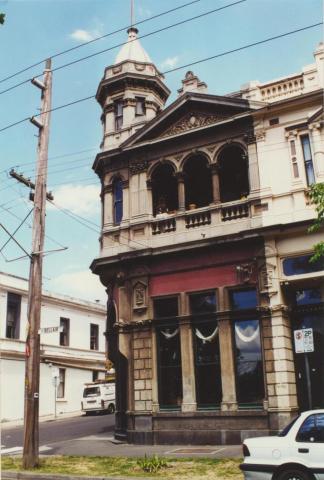 Kensington Property Exchange, 168 Bellair Street, 2000