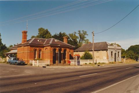 Chewton Post Office and Town Hall, 2001