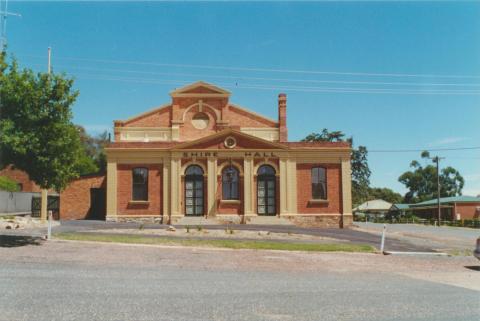 Rushworth, Waranga Shire Hall, 2001