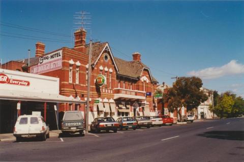 Euroa Hotel opposite the railway station, 2001