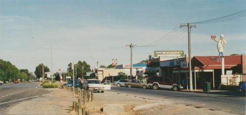 Strathmerton, 2002