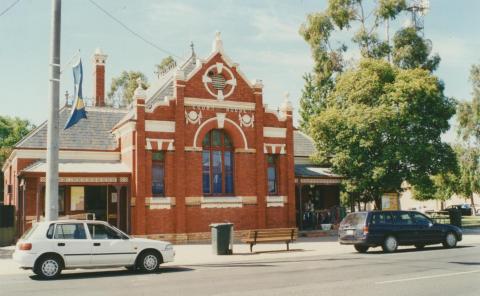 Numurkah former court house, 2002