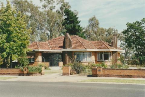 1950s house, Melville Street, near Broken River