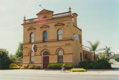 Wunghnu Mechanics Institute, 2002