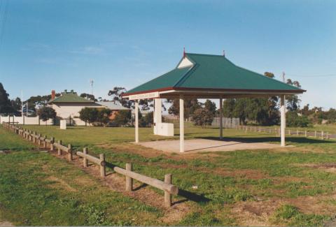 Diggers Rest: old school, Houdini monument, Caroline Chisholm shelter, 2002