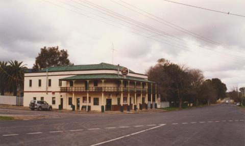 Tallarook Hotel, 2002