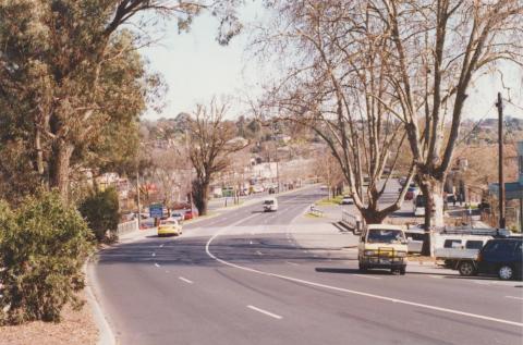 Main Street and Olinda Creek, 2002