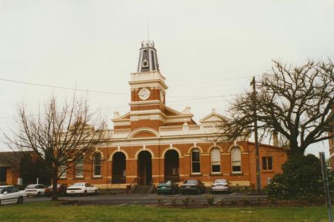 Buninyong court house and town hall, 2002