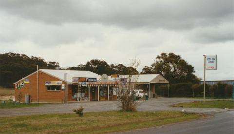 Ross Creek general store, 2002