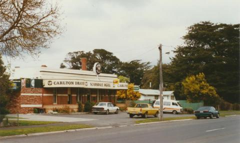 Scarsdale hotel, 2002