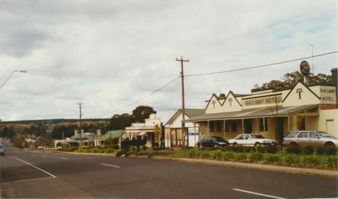 Linton main street, 2002