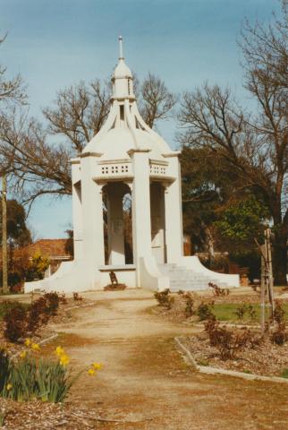 Beaufort war memorial, 2002