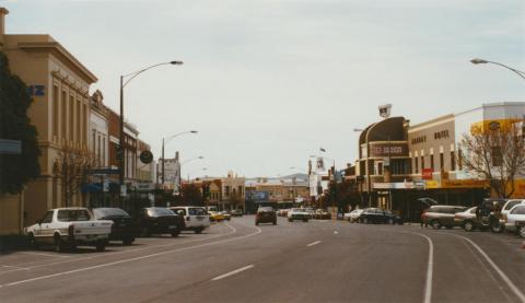 Ararat, Barkly Street, 2002